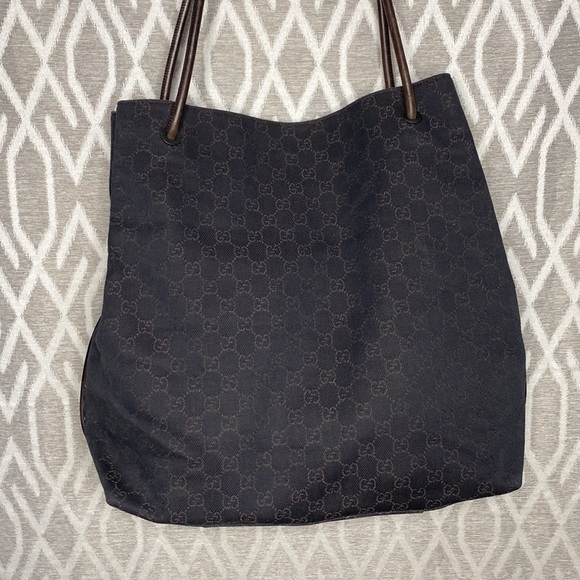 Gucci Handbags - Gucci Canvas Gifford Tote Bag Leather Handles in Jacquard Black & Brown Monogram